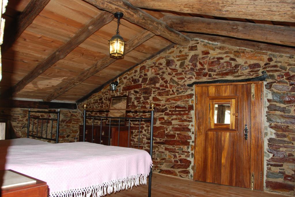 Parque Tematico Vale De Mouro Villa Екстериор снимка