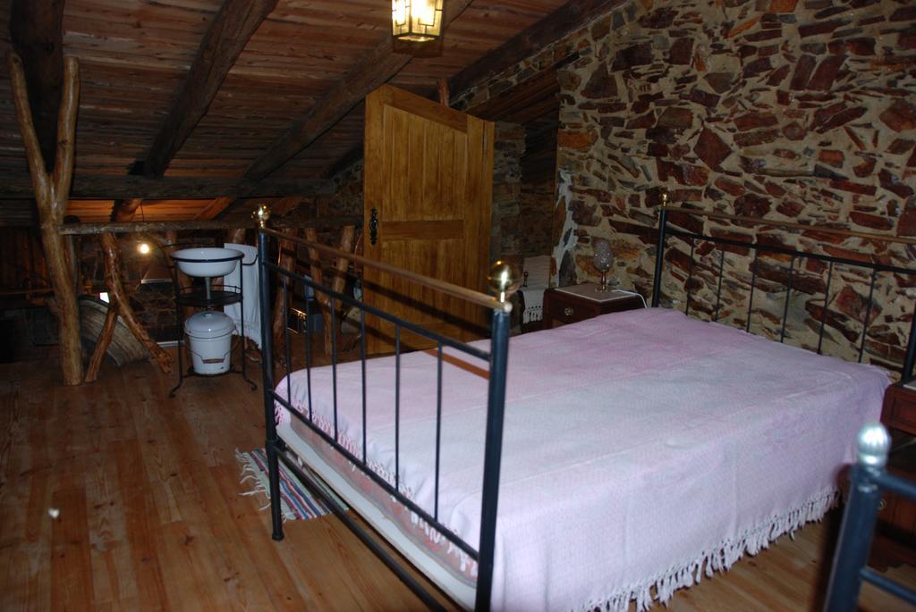 Parque Tematico Vale De Mouro Villa Екстериор снимка